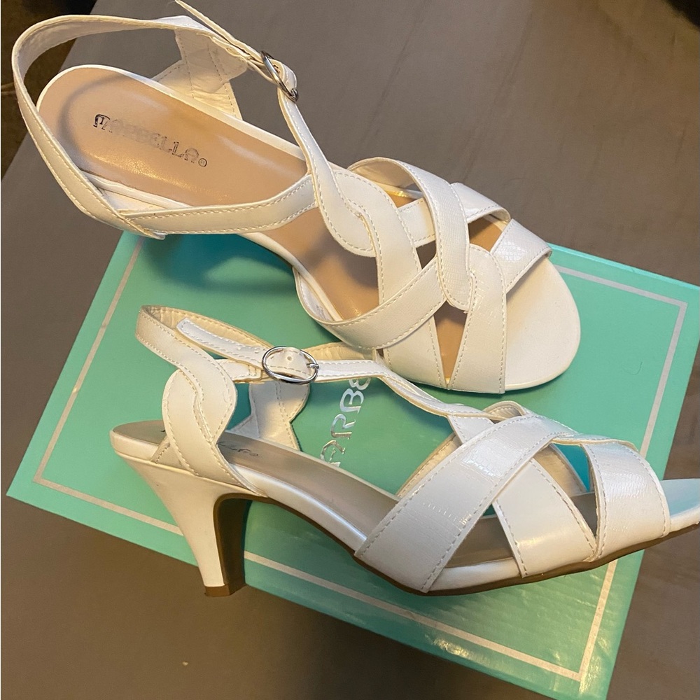 Heel sandal